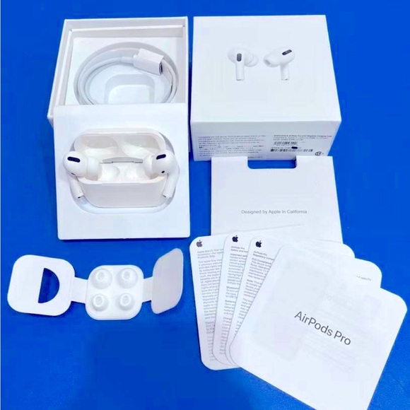 AirPod pro 2nd gen with MagSafe charging case